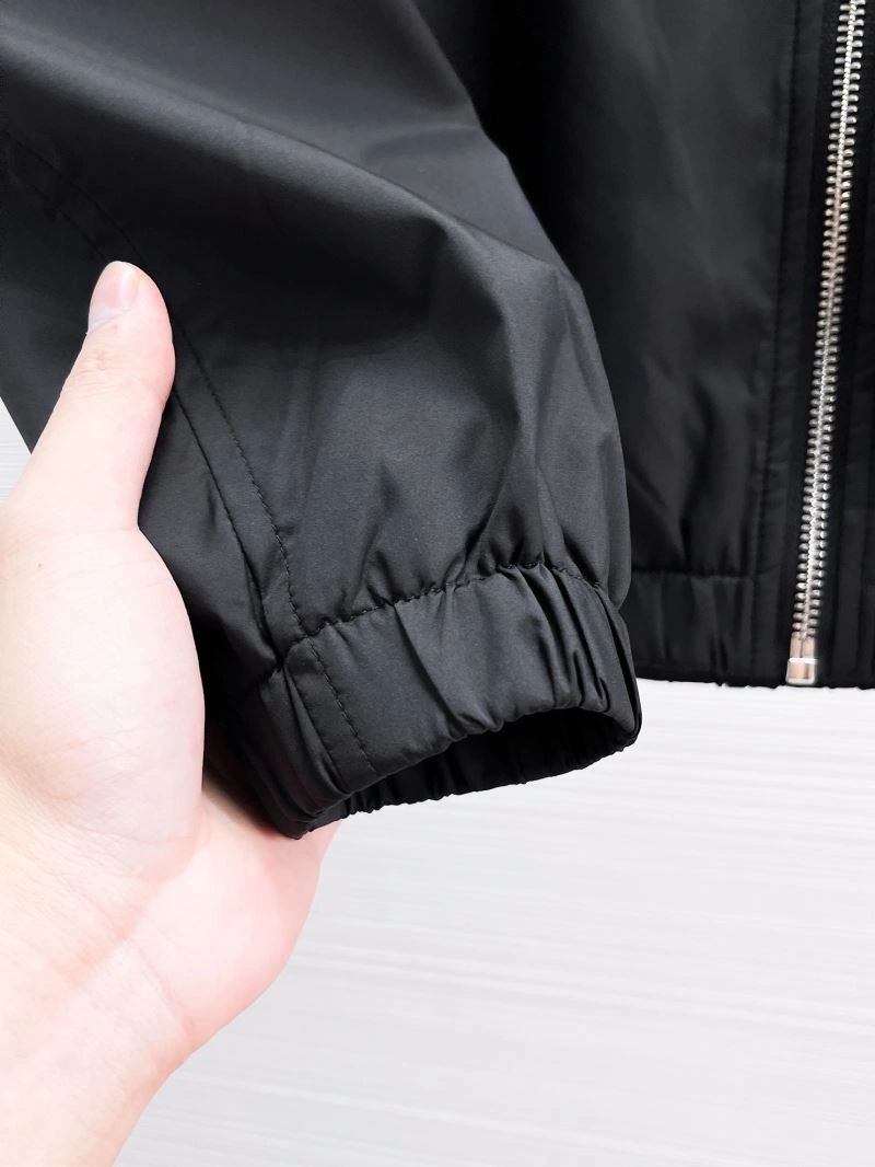 Functional Moncler Outwear 140759