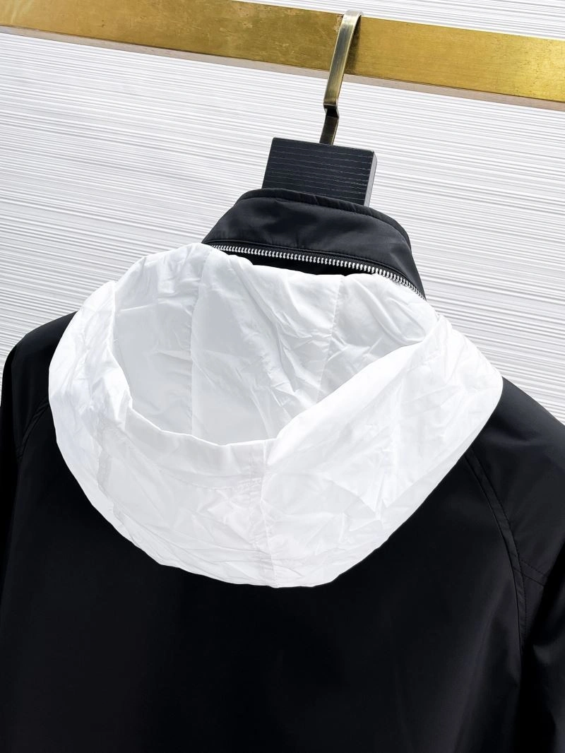 Functional Moncler Outwear 140759