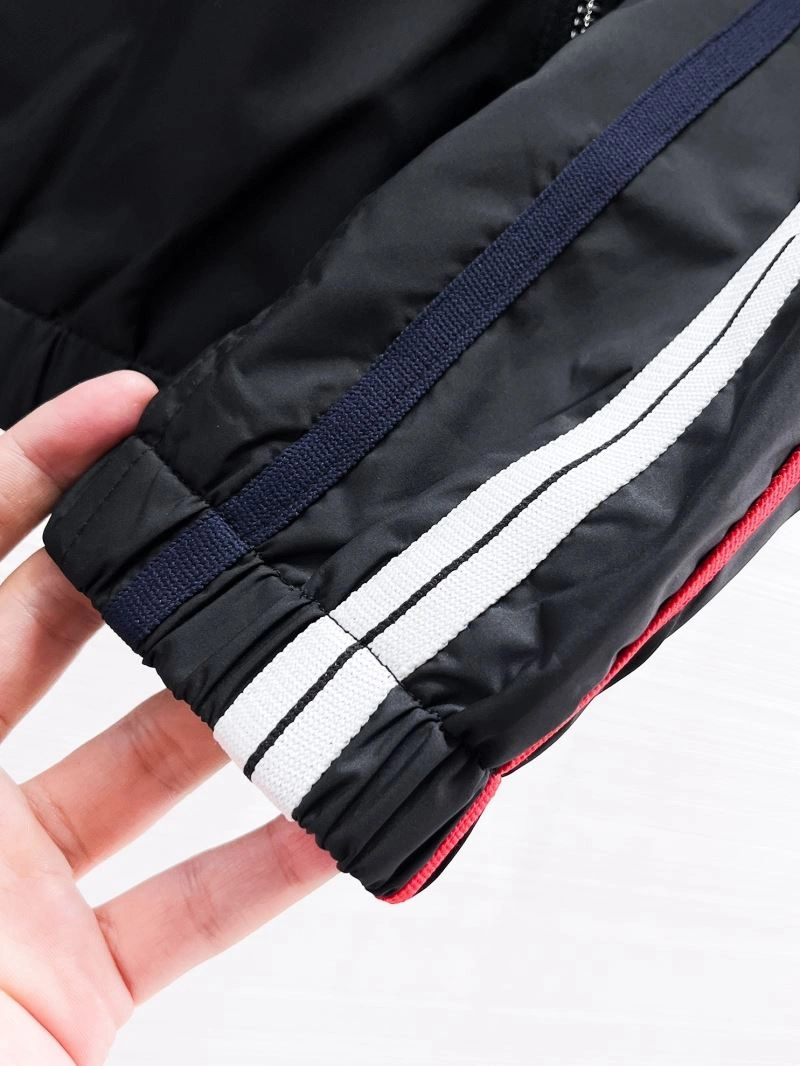 Moncler Outwear ModernLook 140758