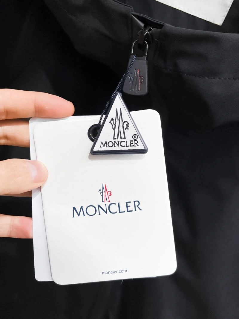 AllSeason Moncler Outwear 140768