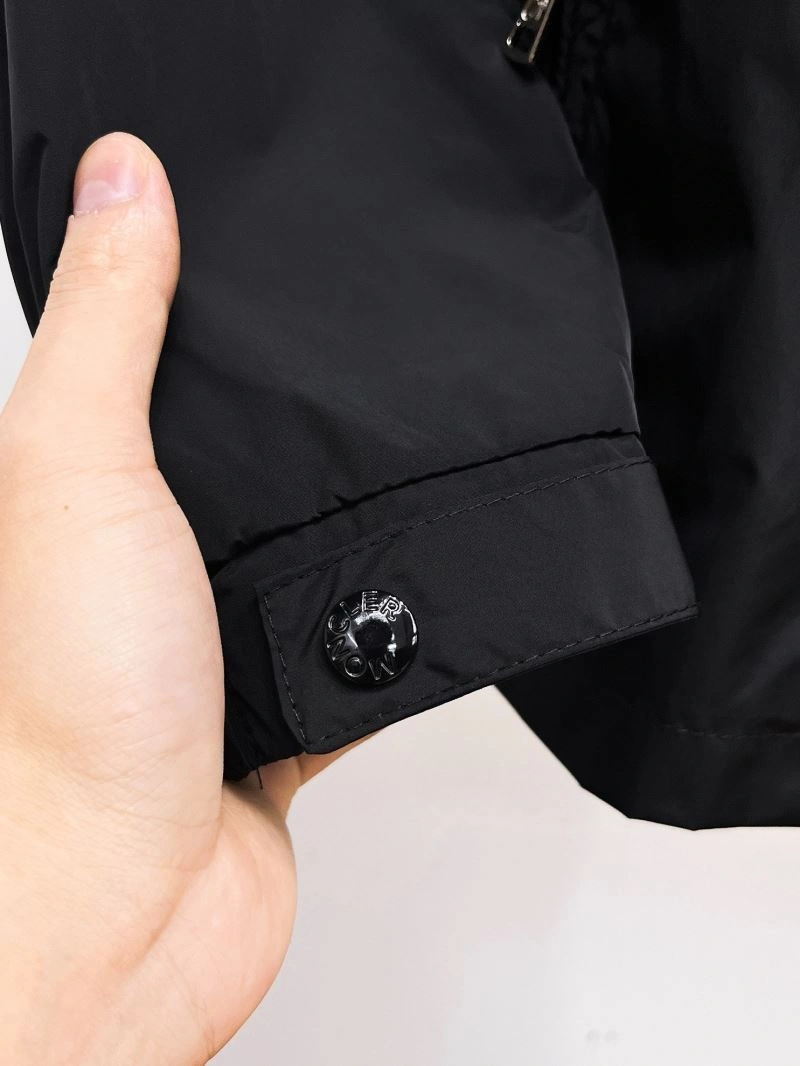 Breathable Moncler Outwear 140763