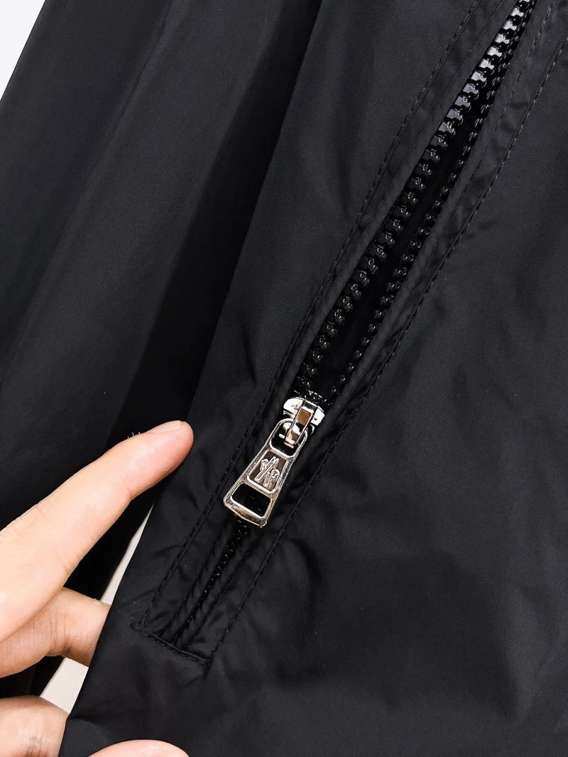 Breathable Moncler Outwear 140763