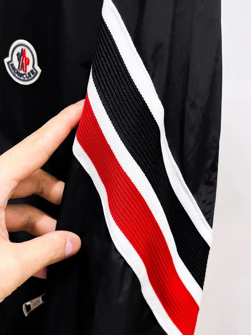 Breathable Moncler Outwear 140763