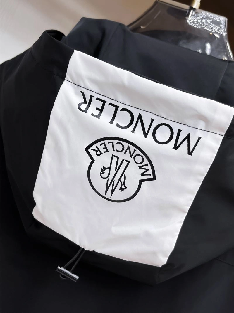 EyeCatching Moncler Outwear 140762