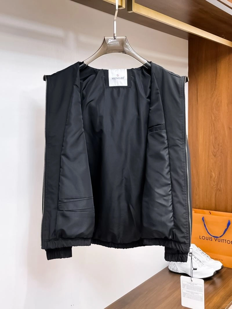 Moncler Outwear StreetReady 140760