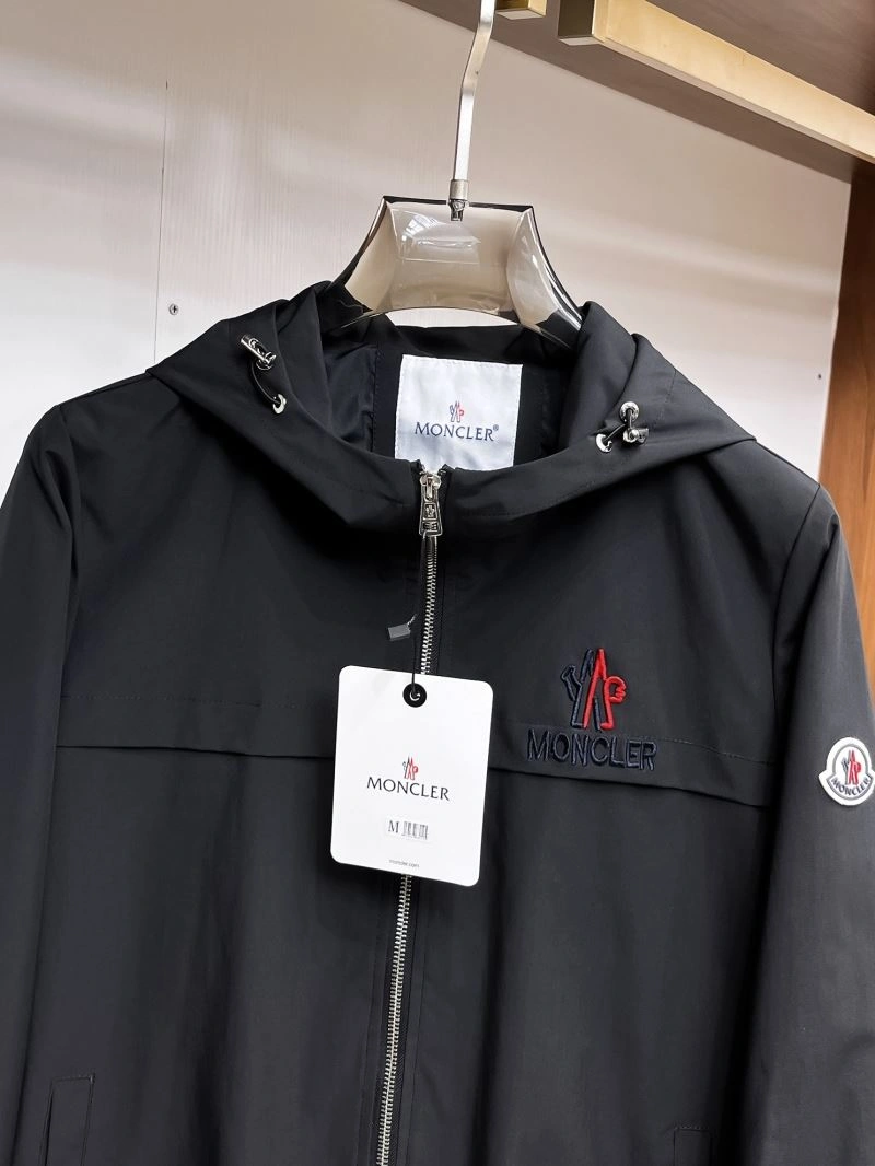 Moncler Outwear StreetReady 140760