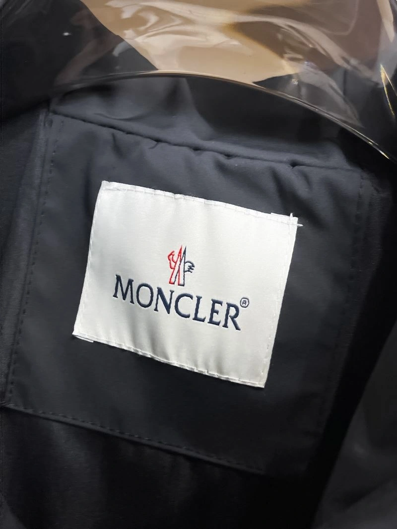Casual Moncler Outwear 140765