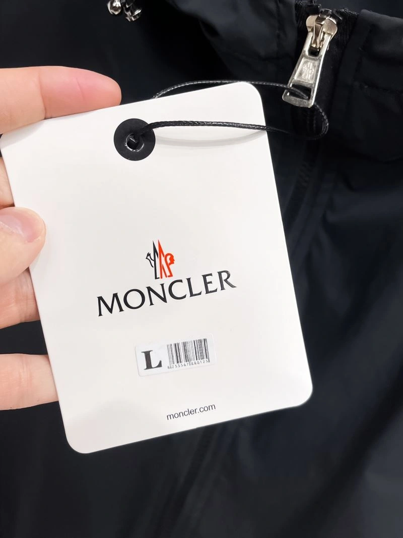 Casual Moncler Outwear 140765