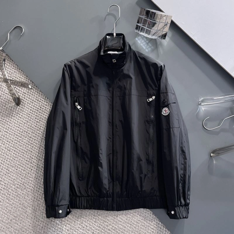 Resilient Moncler Outwear 140755