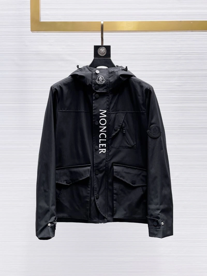 Moncler Outwear Durable 140747