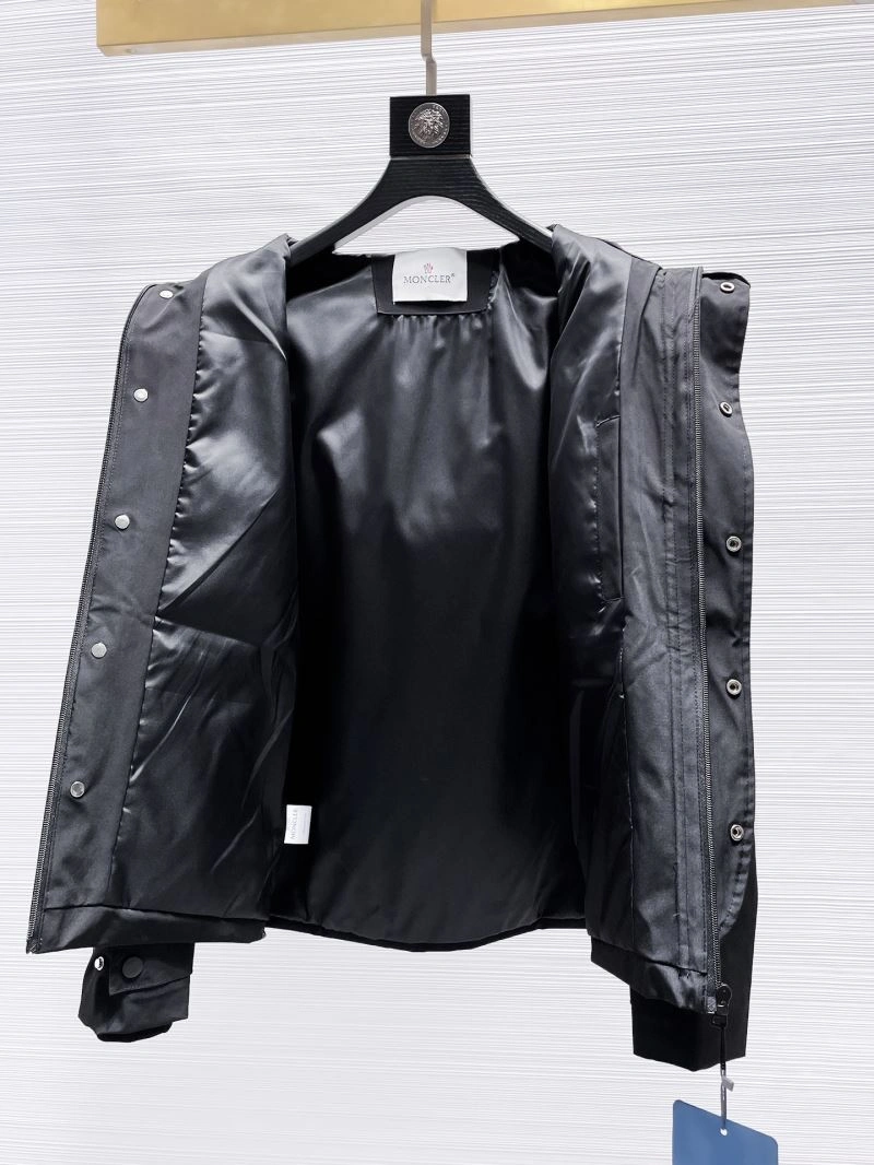 Moncler Outwear Durable 140747