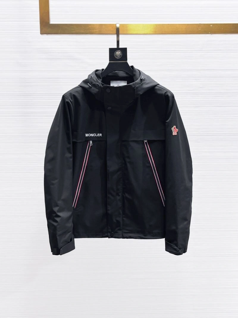 Moncler Outwear DailyWear 140745