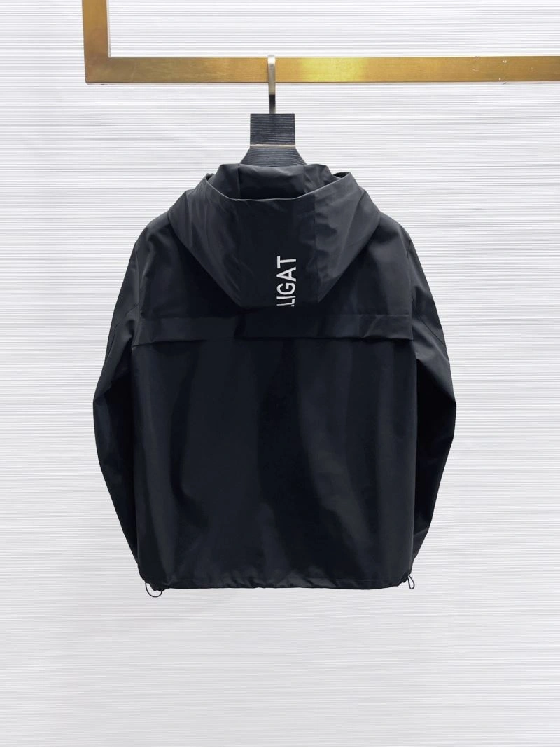 Moncler Outwear DailyWear 140745