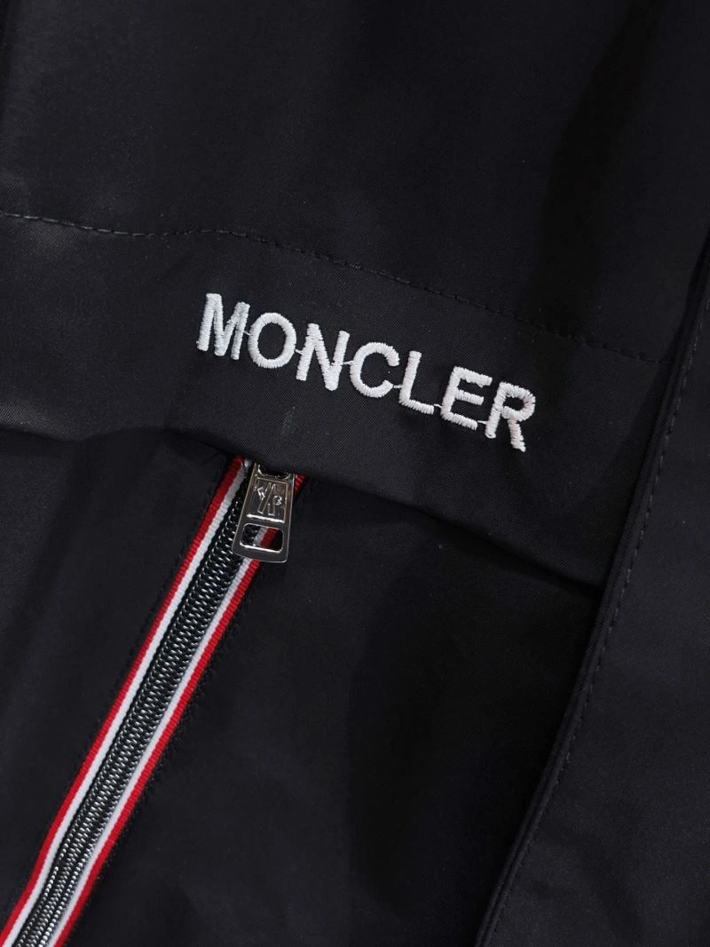 Moncler Outwear DailyWear 140745