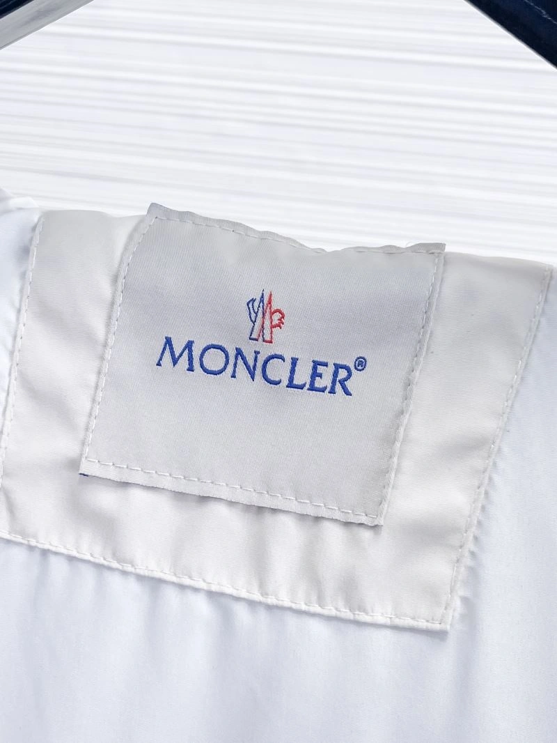 Contemporary Moncler Outwear 140742