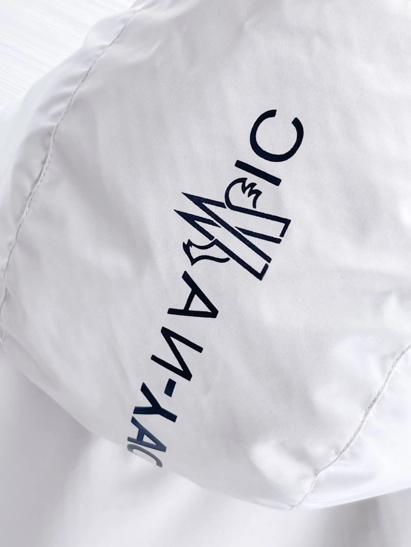 Contemporary Moncler Outwear 140742