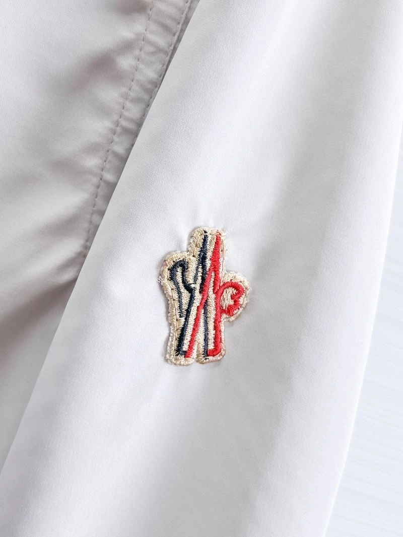 Contemporary Moncler Outwear 140742