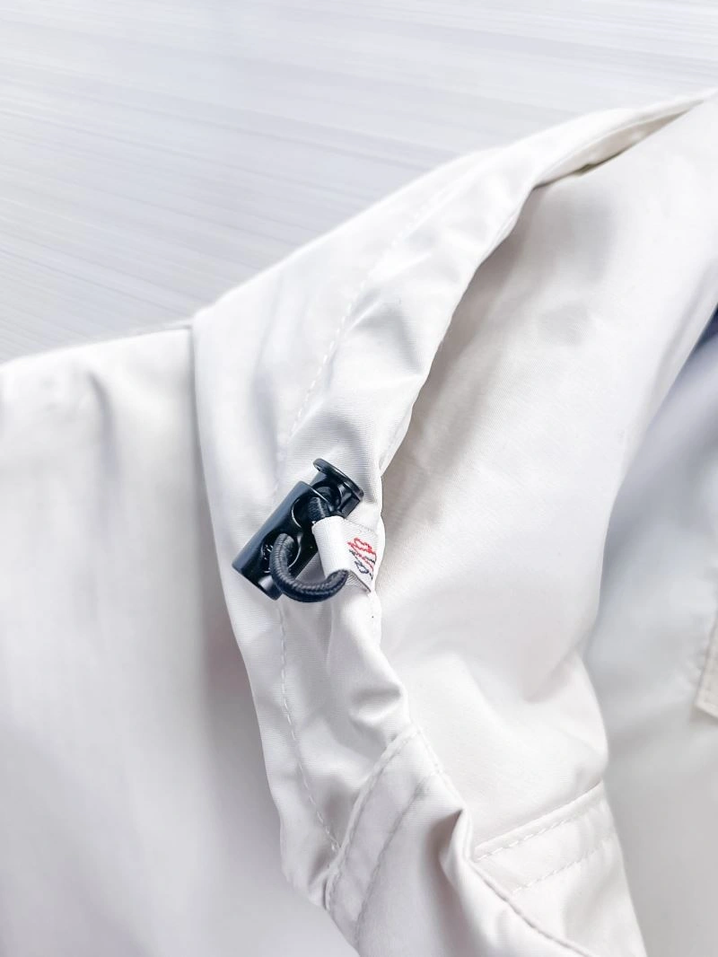 Contemporary Moncler Outwear 140742