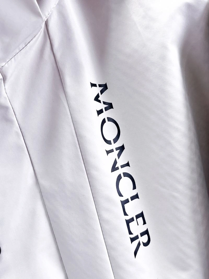 TimelessDesign Moncler Outwear 140774