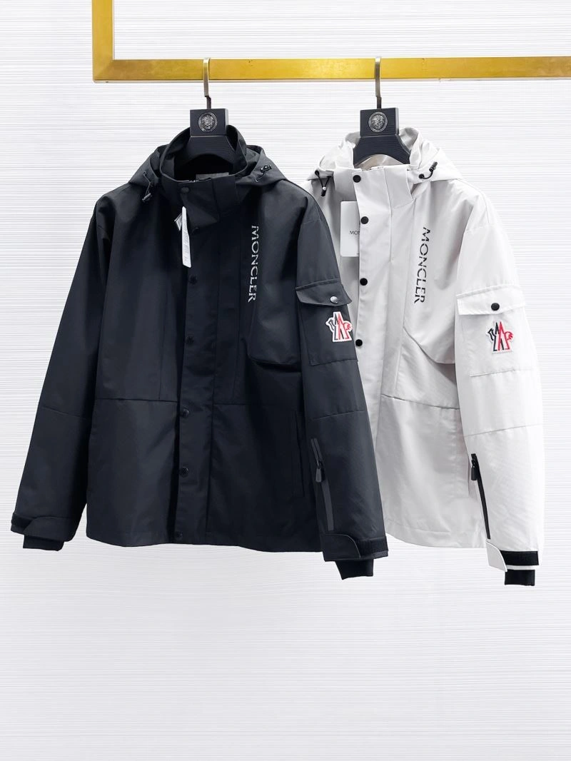 Moncler Outwear Youthful 140761