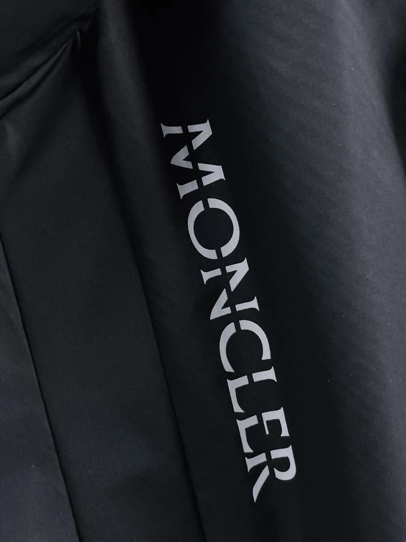 Moncler Outwear Youthful 140761