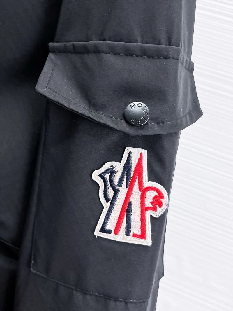 Moncler Outwear Youthful 140761
