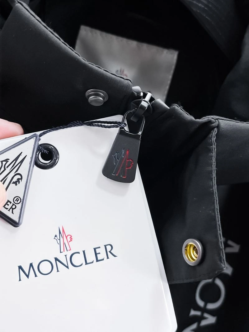 Moncler Outwear Youthful 140761