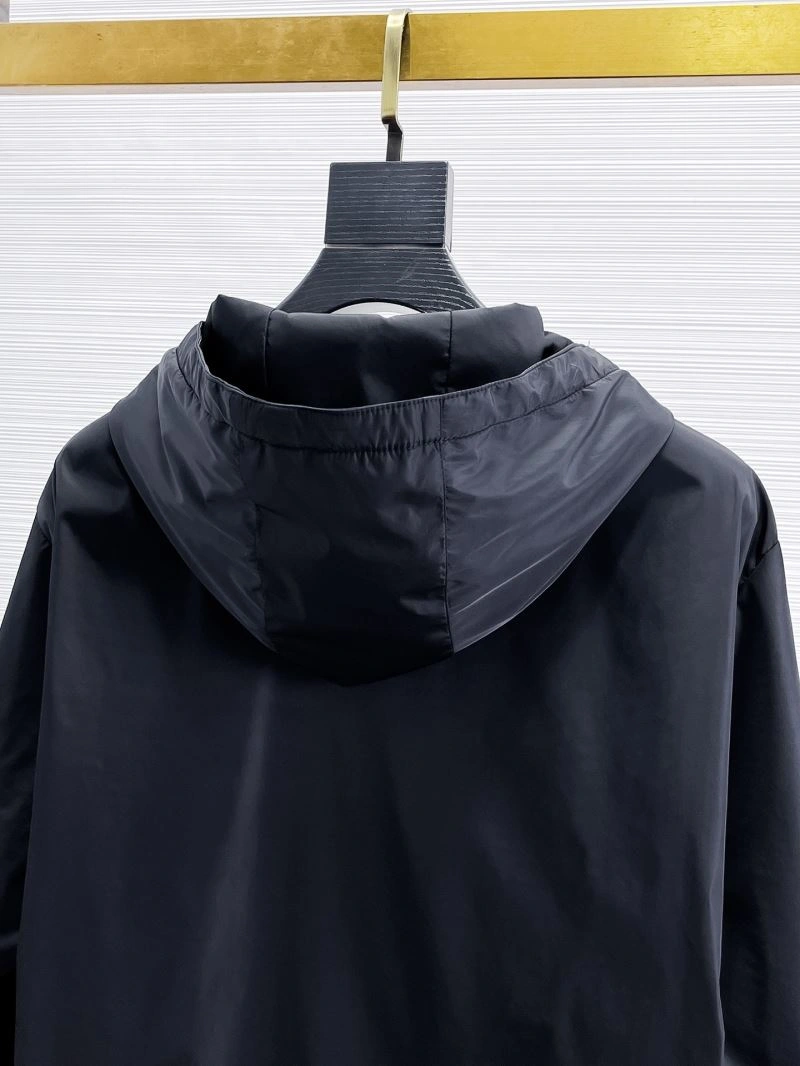 Sleek Moncler Outwear 140752