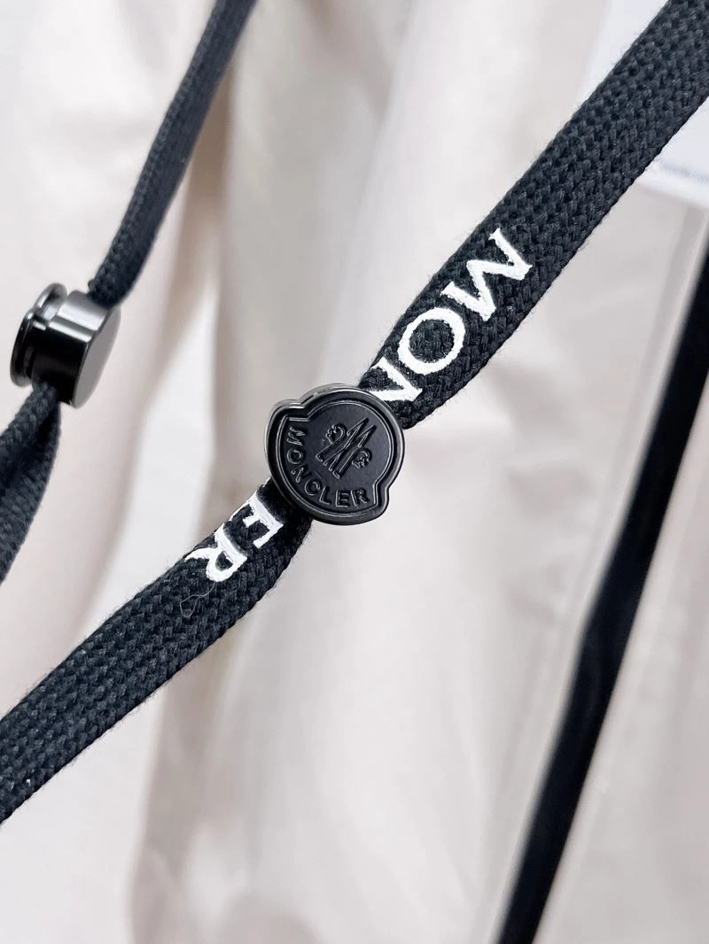Moncler Outwear Sustainable 140767