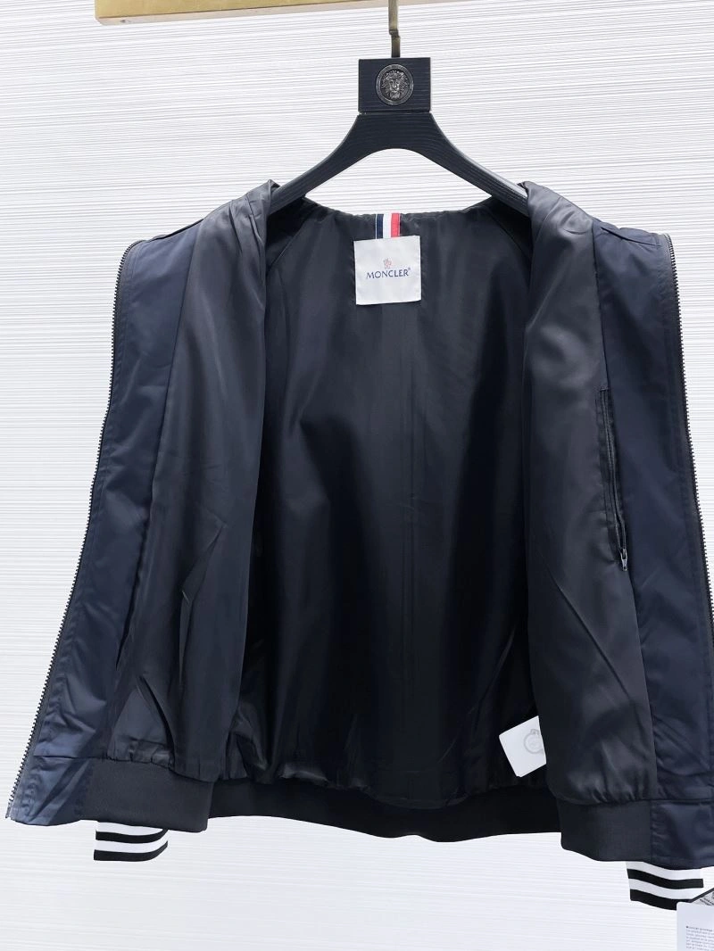 Sustainable Moncler Outwear 140736