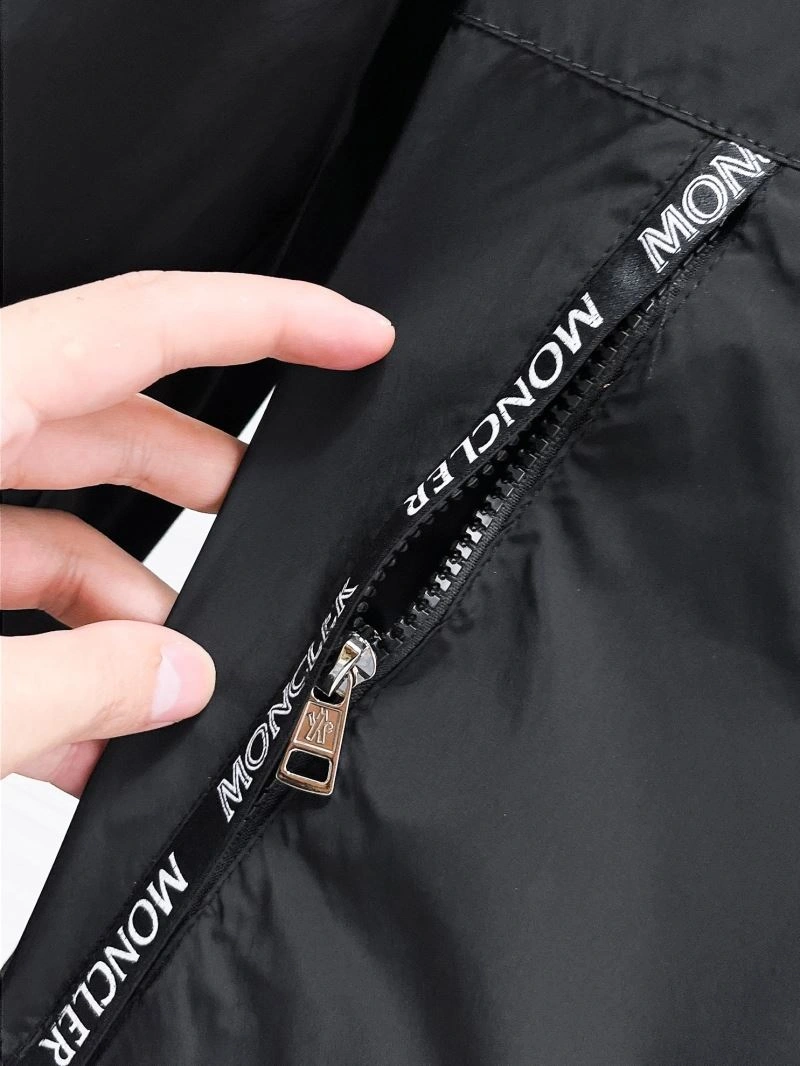 Moncler Outwear Seasonal 140738
