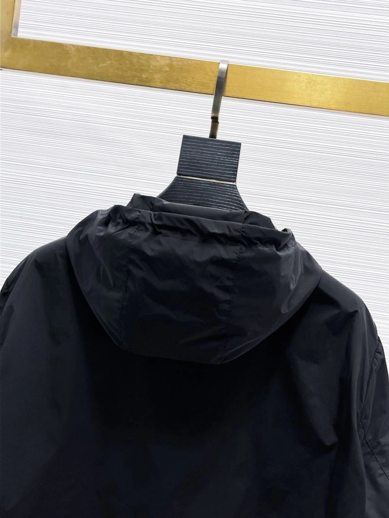 Moncler Outwear Seasonal 140738