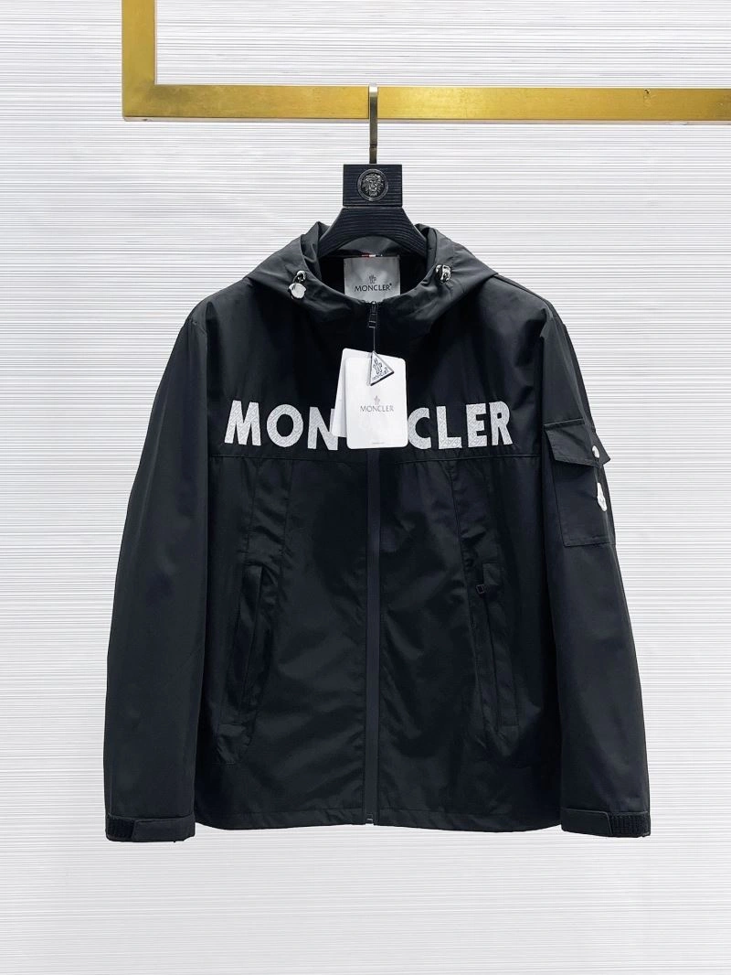 Moncler Outwear SoftTouch 140734