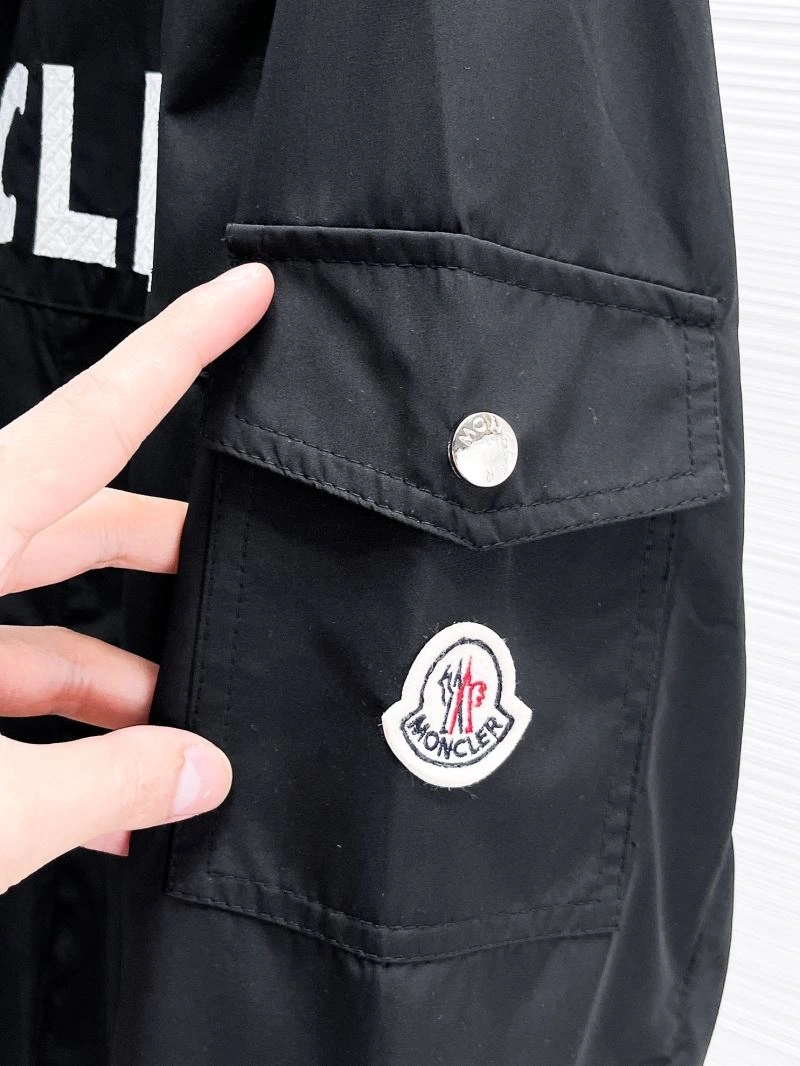Moncler Outwear SoftTouch 140734