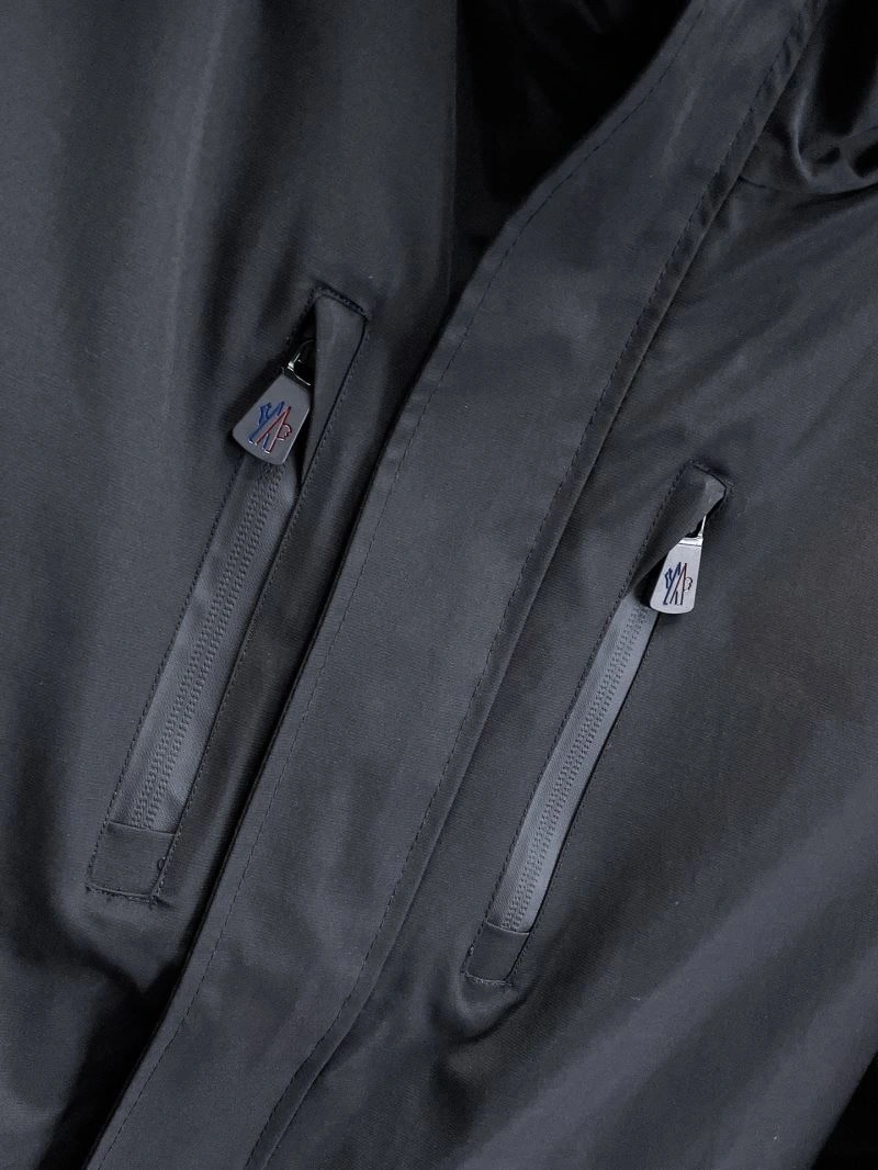Durable Moncler Outwear 140729