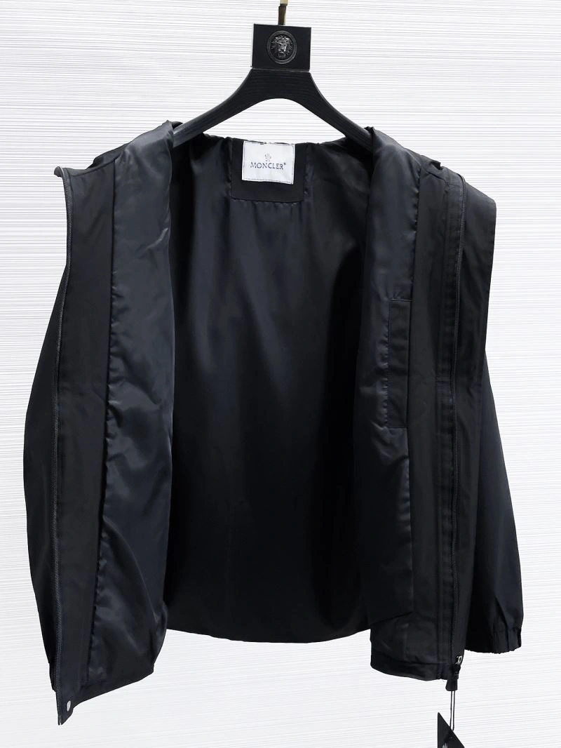 Durable Moncler Outwear 140729