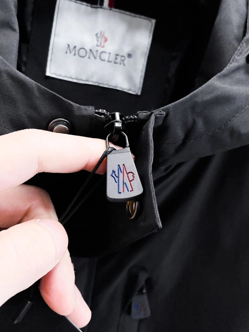 Durable Moncler Outwear 140729