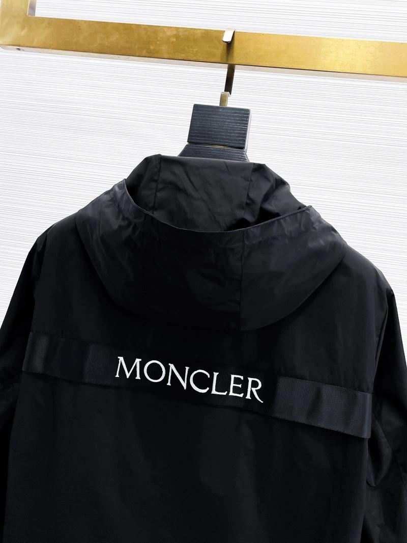 Fashionable Moncler Outwear 140730