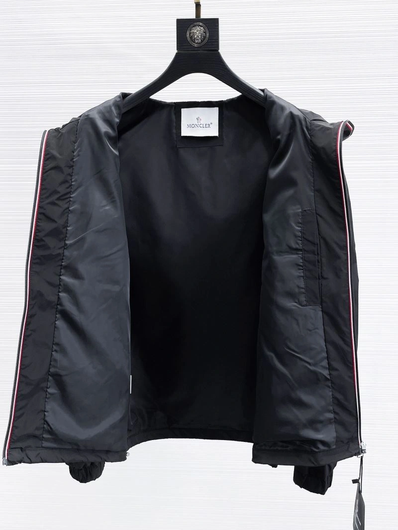 Fashionable Moncler Outwear 140730