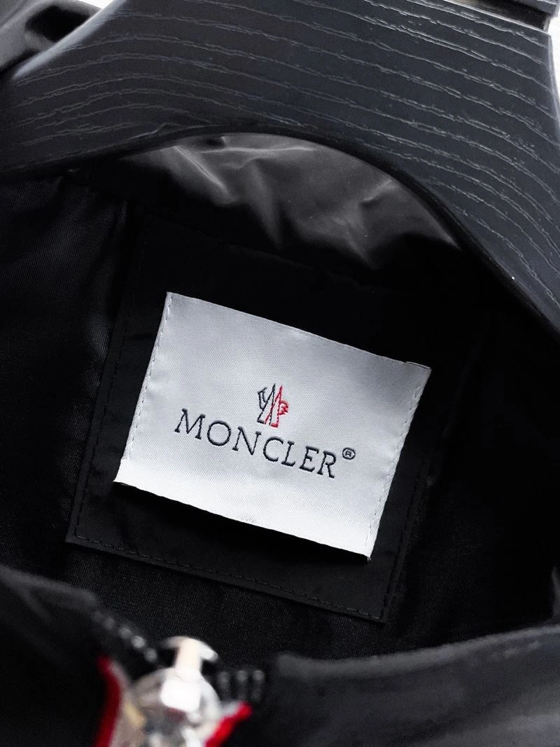 Fashionable Moncler Outwear 140730