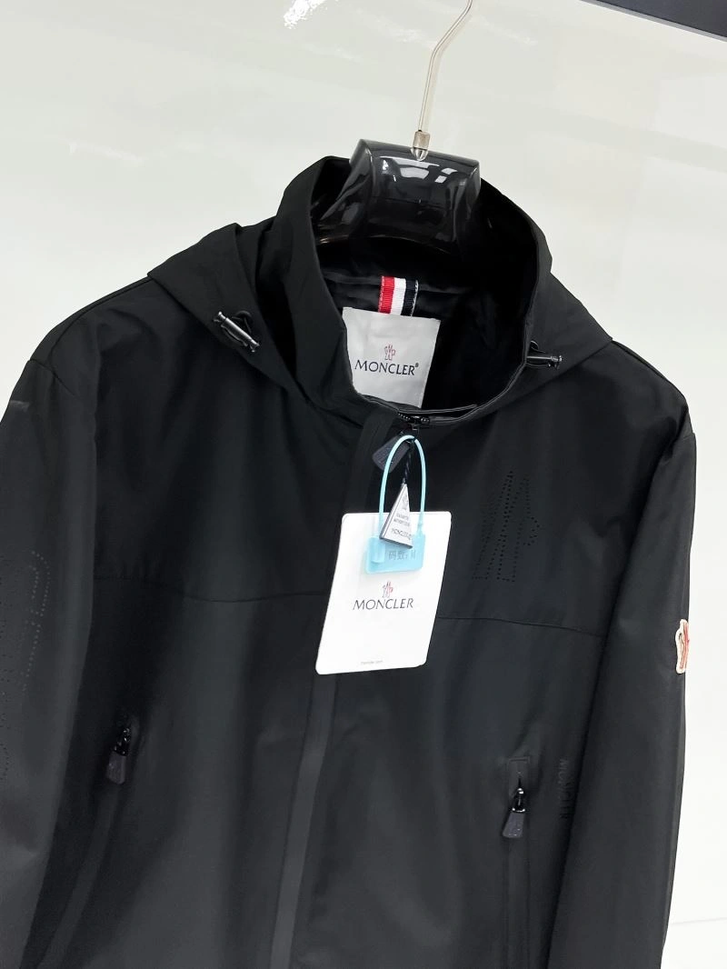 Moncler Outwear SportInspired 140723