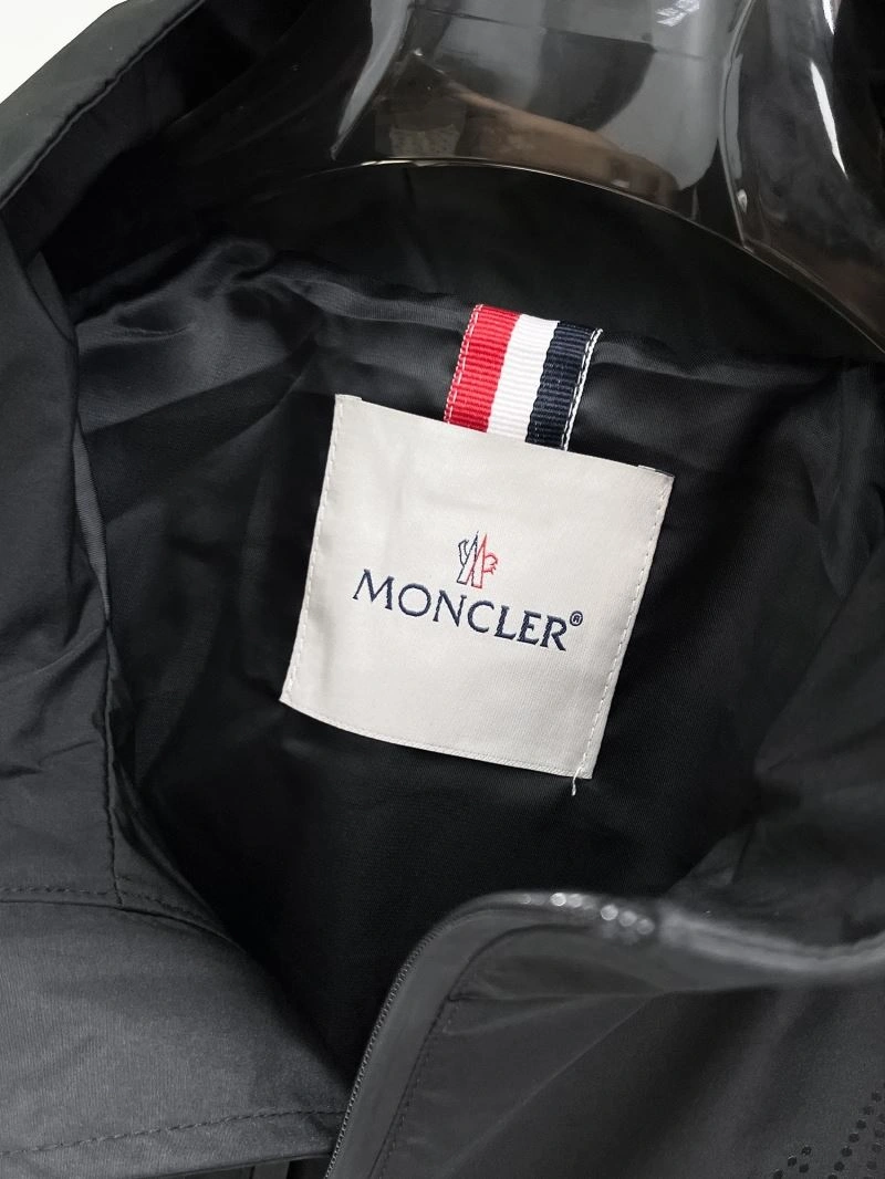 Moncler Outwear SportInspired 140723