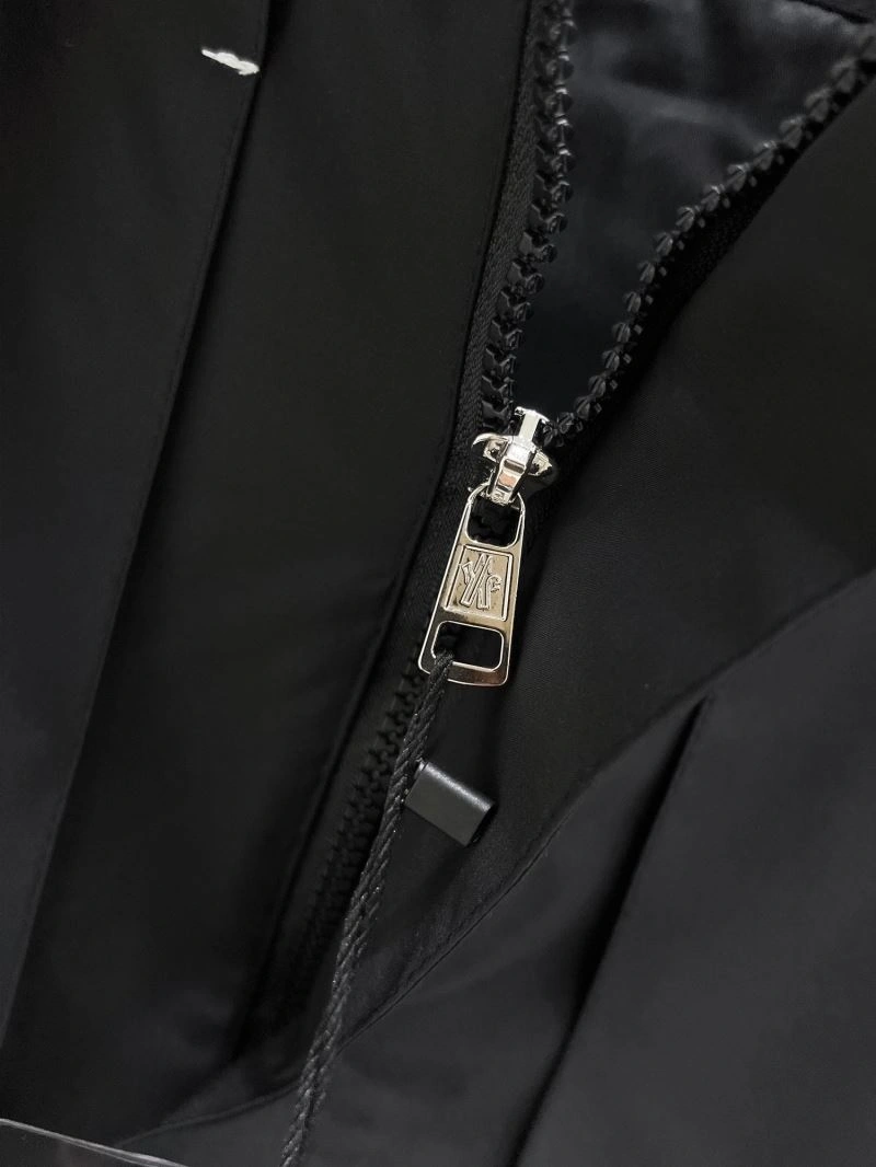 Unique Moncler Outwear 140722