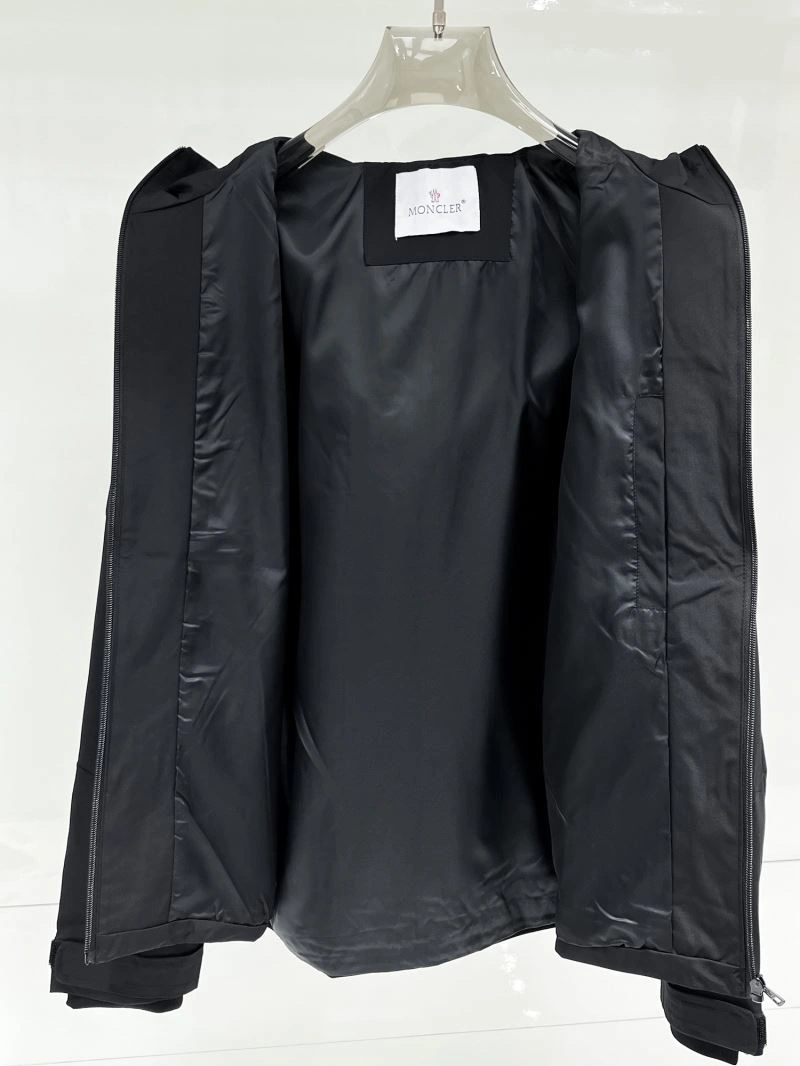 Chic Moncler Outwear 140716