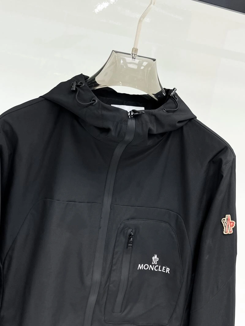 Chic Moncler Outwear 140716