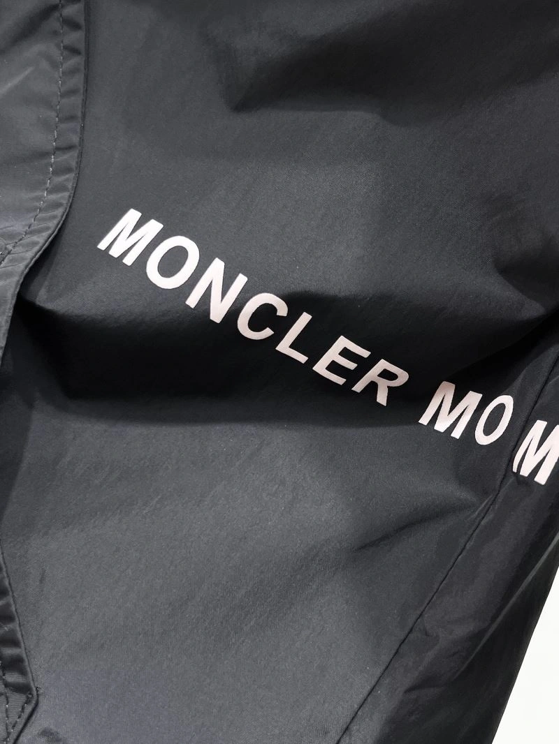 Moncler Outwear ZipUp 140720