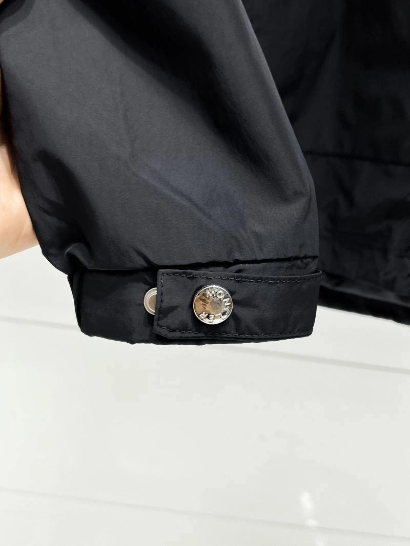 Moncler Outwear ZipUp 140720