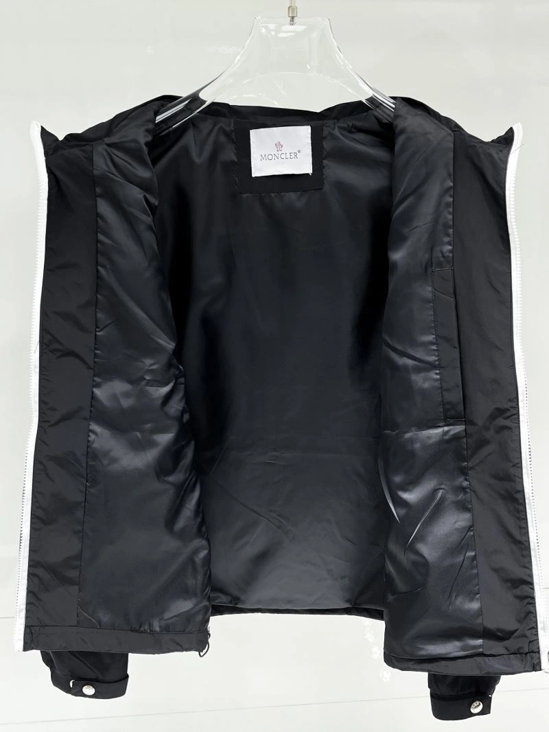 Moncler Outwear ZipUp 140720