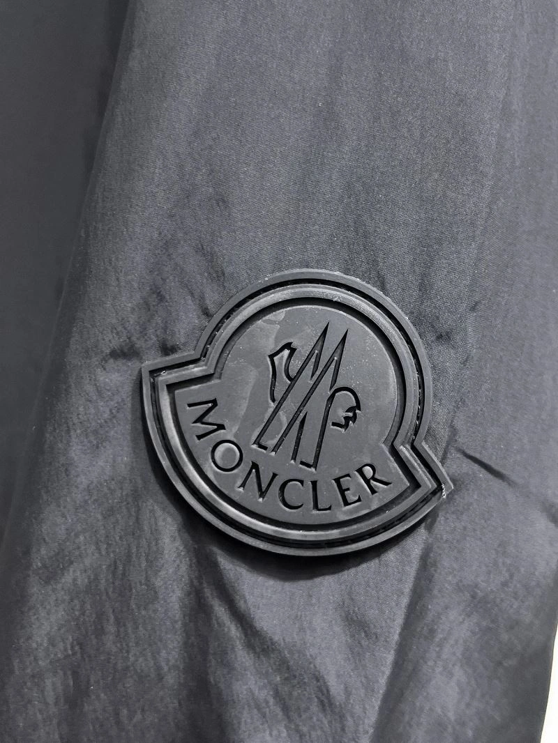 Moncler Outwear ZipUp 140720