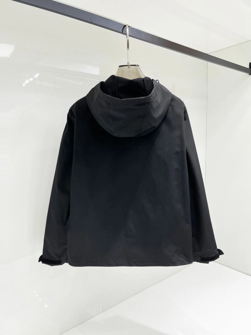 Moncler Outwear Elegant 140718